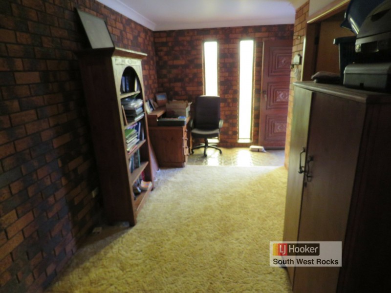 9 Emanuel Crescent, South West Rocks NSW 2431