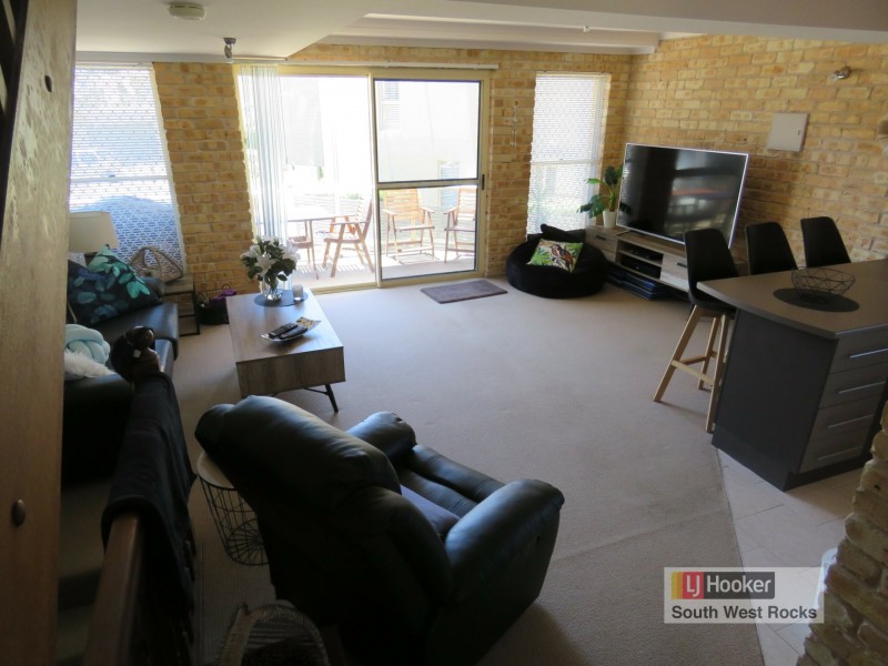 Unit 1/8-12 Paragon Avenue, South West Rocks NSW 2431