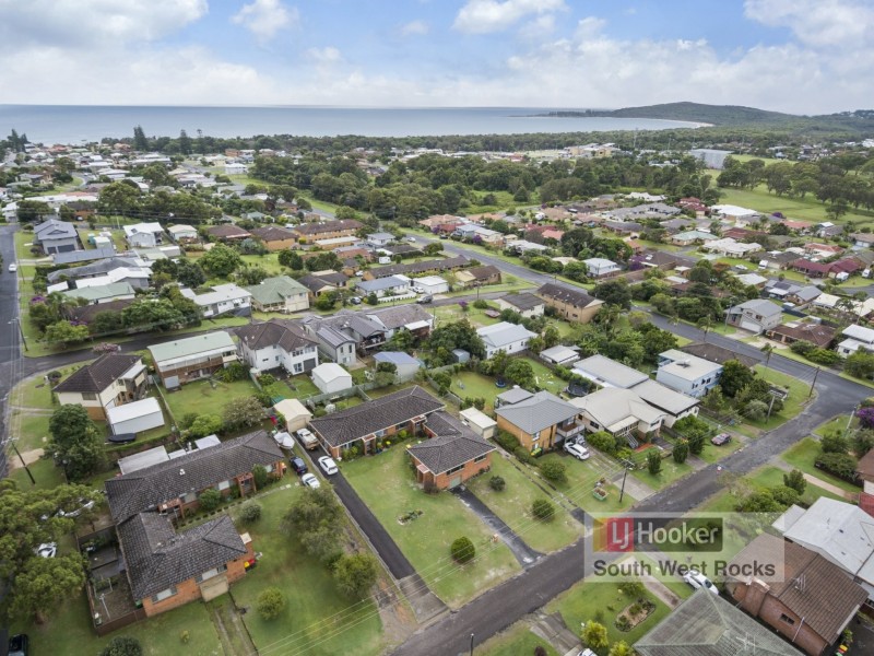 Unit 1,2,3/2-4 Flinders Street, South West Rocks NSW 2431