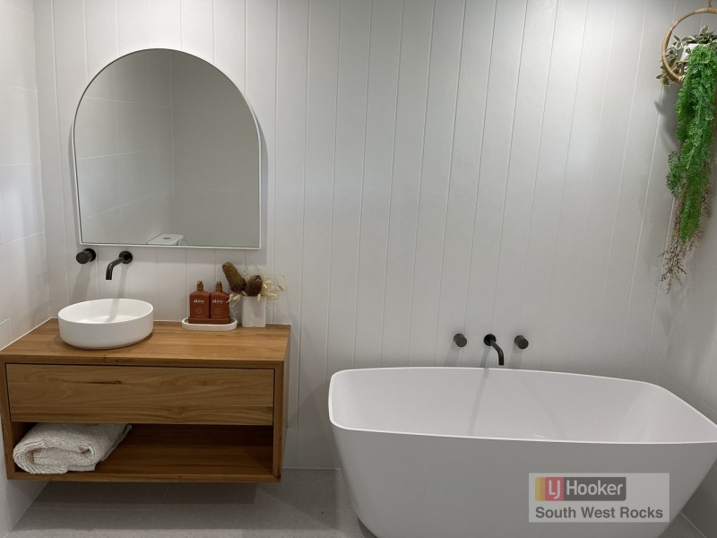 47 Simpson Street, South West Rocks NSW 2431