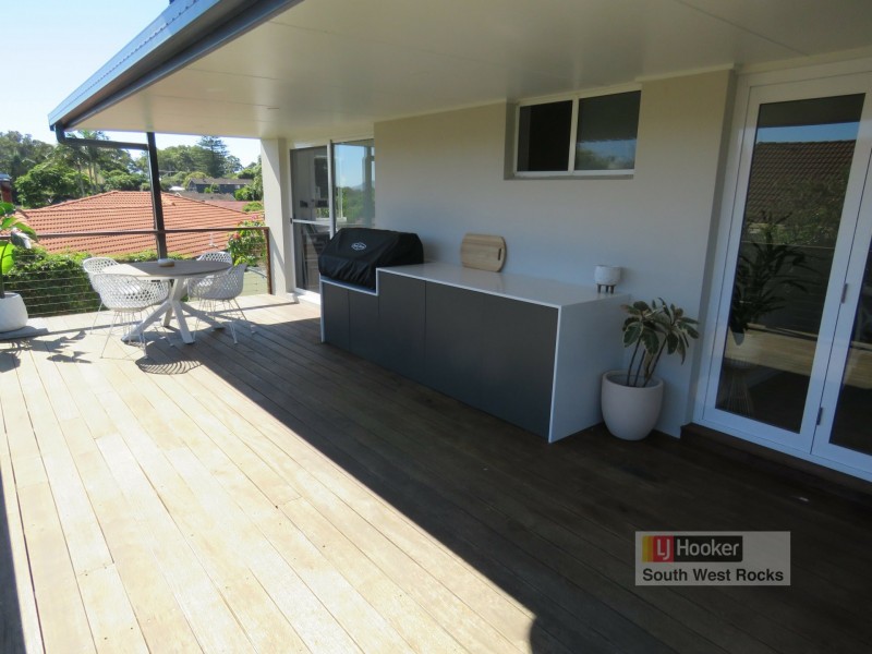 47 Simpson Street, South West Rocks NSW 2431
