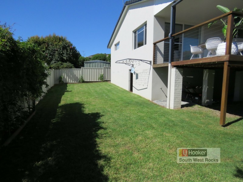 47 Simpson Street, South West Rocks NSW 2431