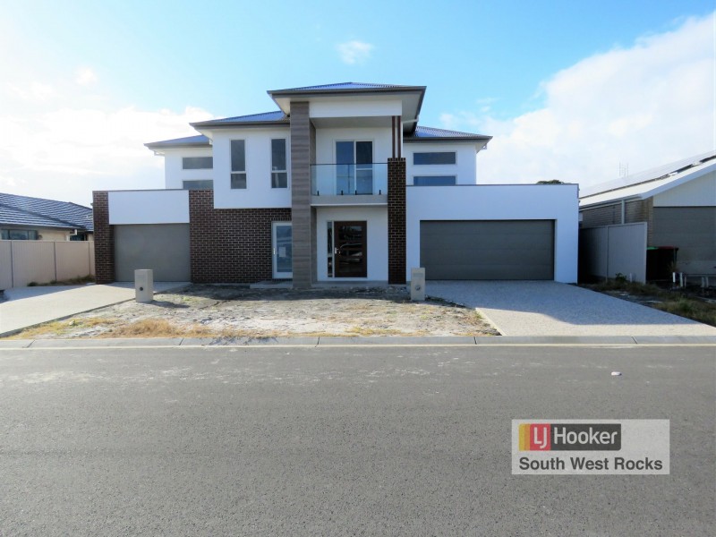 19 Kalang Avenue, South West Rocks NSW 2431