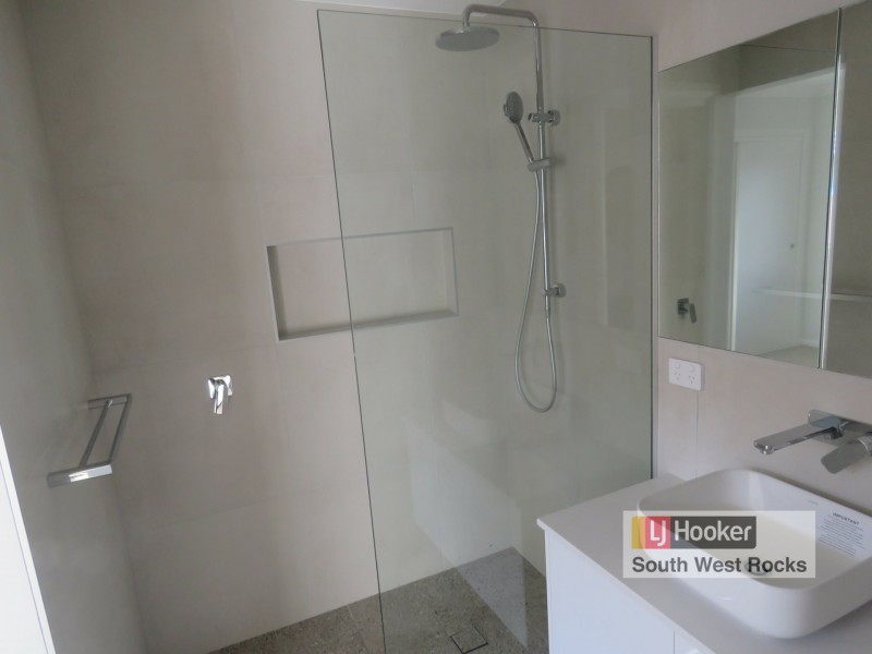 19 Kalang Avenue, South West Rocks NSW 2431