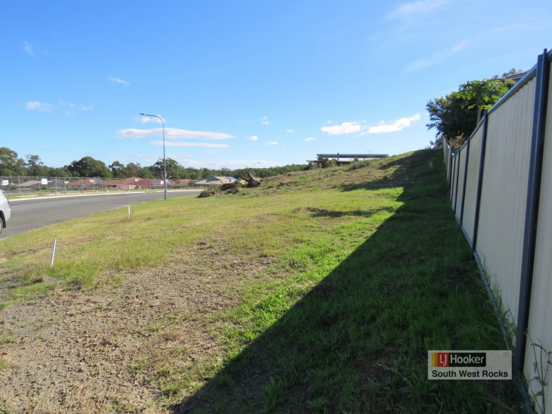 10-12 Steve Eagleton Drive, South West Rocks NSW 2431