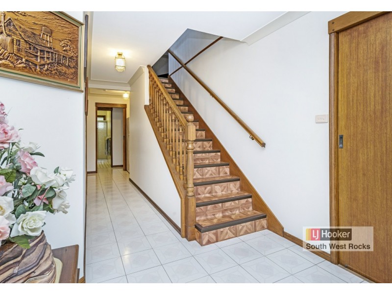 5 Newton Close, South West Rocks NSW 2431