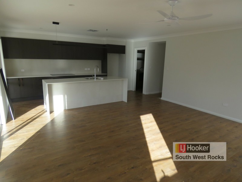 17 Kalang Avenue, South West Rocks NSW 2431