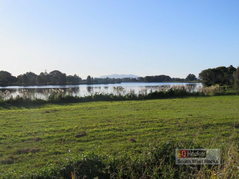 5 Hat Head Road, Kinchela NSW 2440