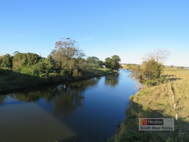 5 Hat Head Road, Kinchela NSW 2440