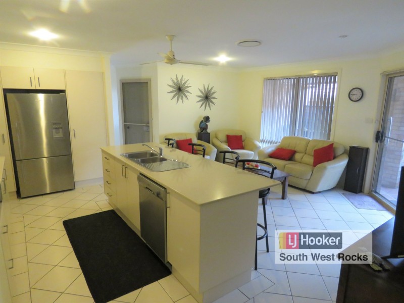 4/87-95 Mitchell Street, South West Rocks NSW 2431