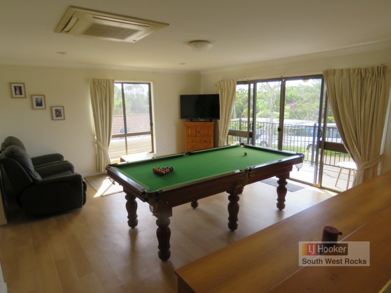 8 Kevin Hogan Place, South West Rocks NSW 2431