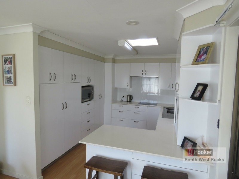 8 Kevin Hogan Place, South West Rocks NSW 2431