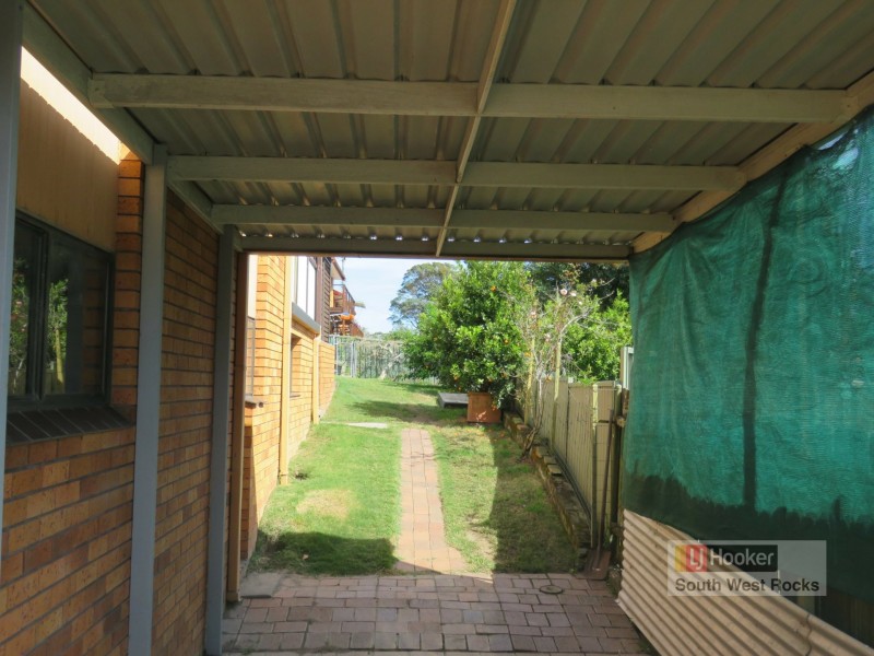 8 Kevin Hogan Place, South West Rocks NSW 2431