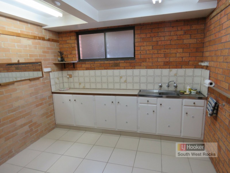 8 Kevin Hogan Place, South West Rocks NSW 2431