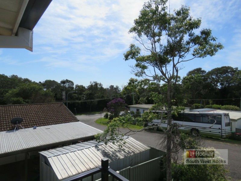 8 Kevin Hogan Place, South West Rocks NSW 2431
