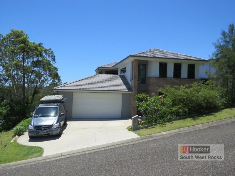 9 Salmon Circuit, South West Rocks NSW 2431