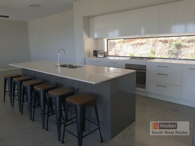 9 Salmon Circuit, South West Rocks NSW 2431