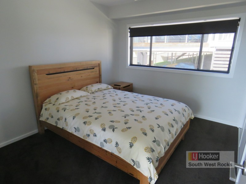9 Salmon Circuit, South West Rocks NSW 2431