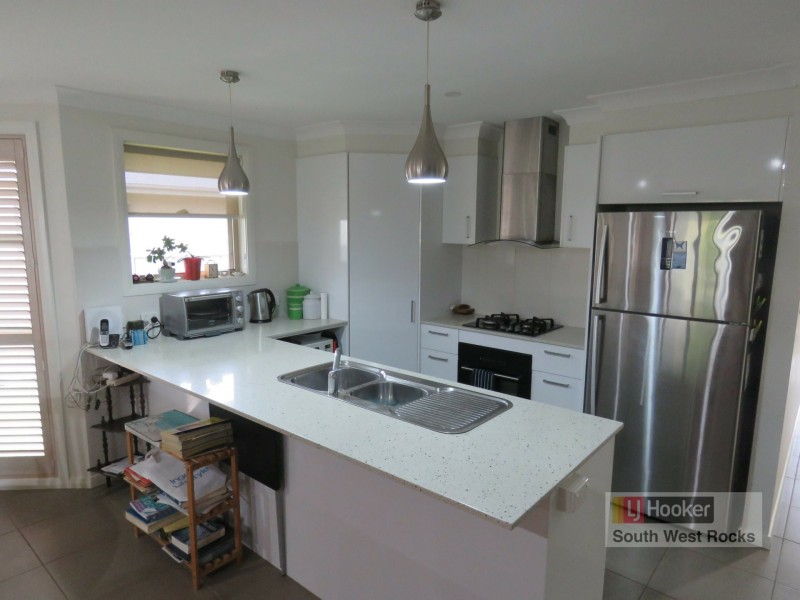 3 Tallowood Place, South West Rocks NSW 2431