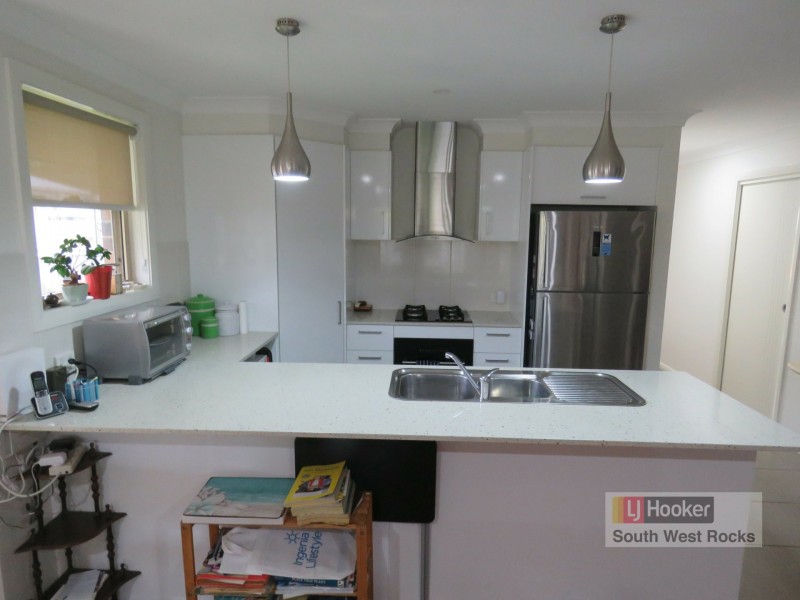 3 Tallowood Place, South West Rocks NSW 2431