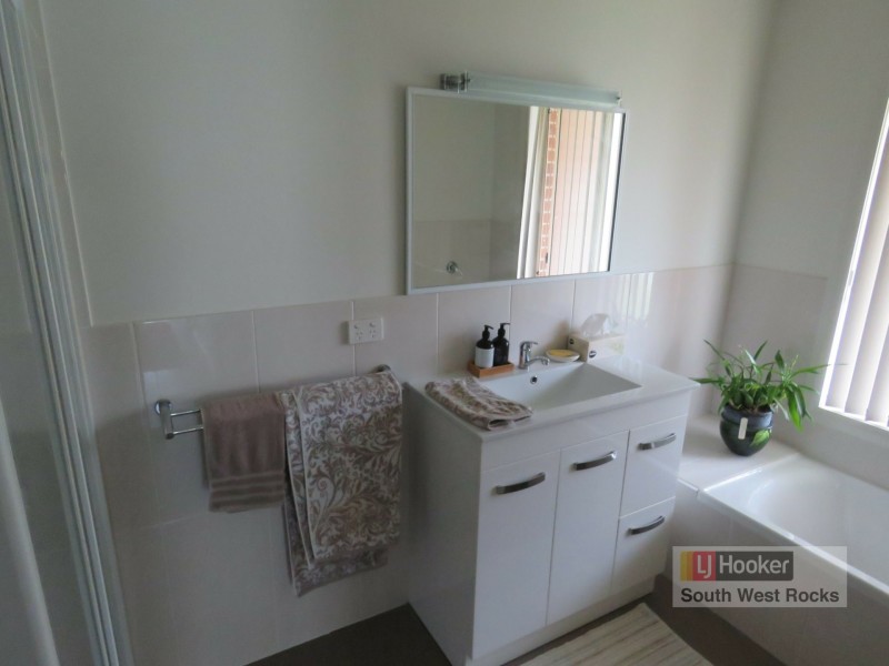 3 Tallowood Place, South West Rocks NSW 2431