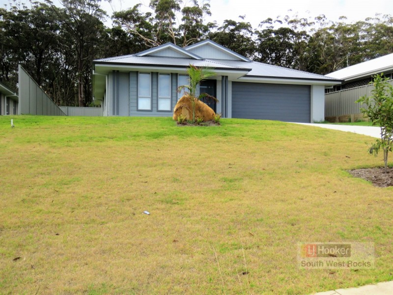 30 Keith Andrews Avenue, South West Rocks NSW 2431
