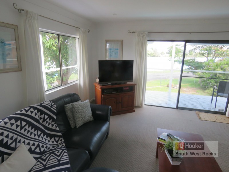 34 Riverside Drive, Kinchela NSW 2440