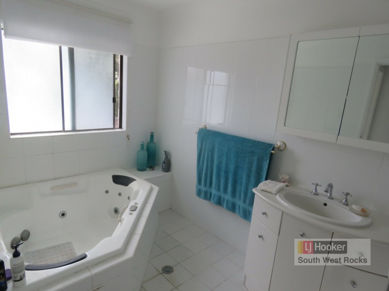 34 Riverside Drive, Kinchela NSW 2440