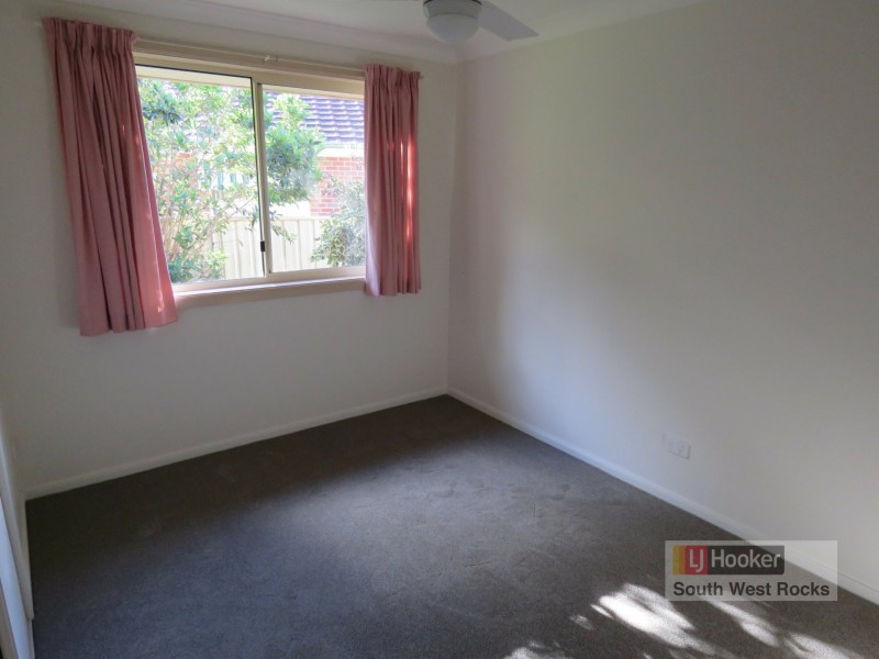 20 Athol Elliot Place, South West Rocks NSW 2431
