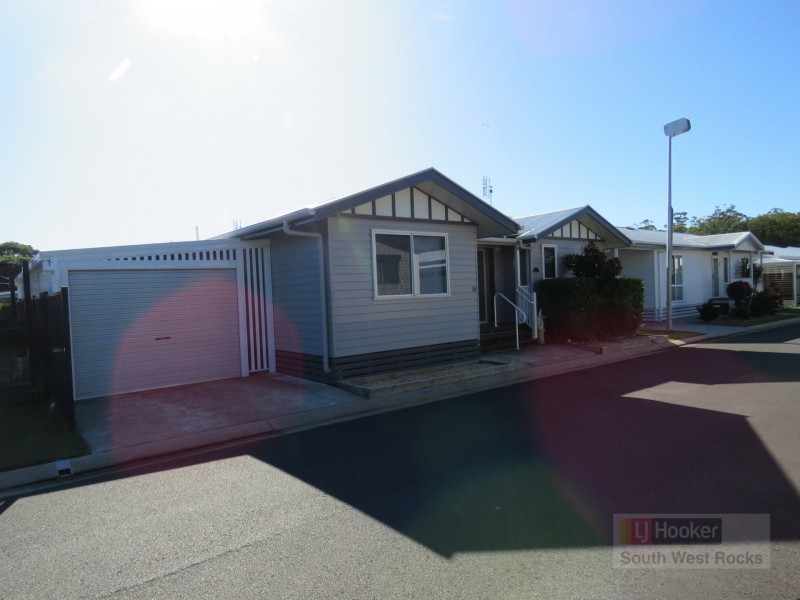 72 Wattle Circuit/39-89 Gordon Young Drive, South West Rocks NSW 2431