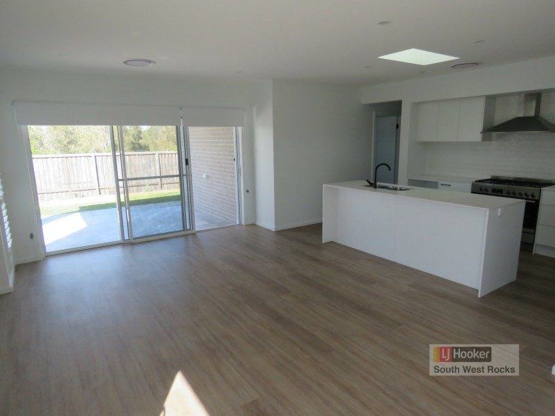 22 Kalang Avenue, South West Rocks NSW 2431