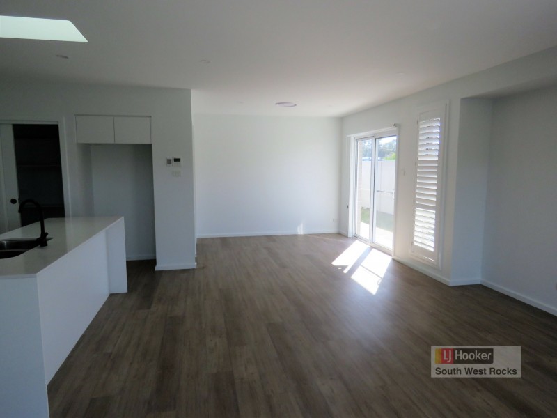 22 Kalang Avenue, South West Rocks NSW 2431