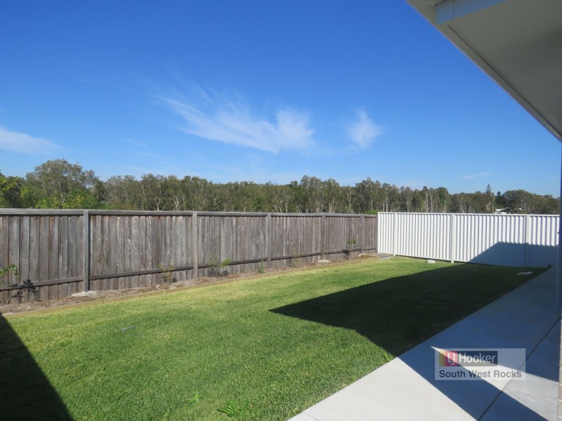 22 Kalang Avenue, South West Rocks NSW 2431
