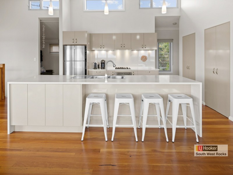 7 Goorie Place, South West Rocks NSW 2431