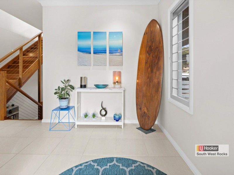 7 Goorie Place, South West Rocks NSW 2431