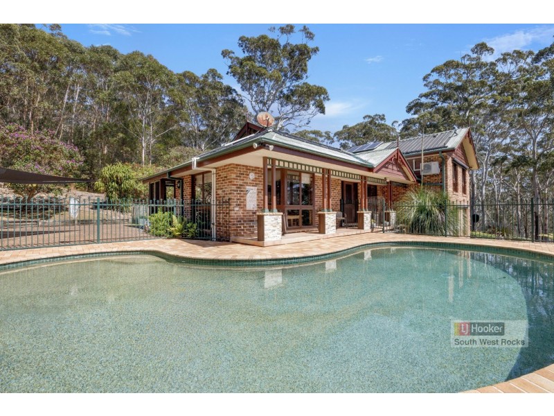 43 Ferntree Close, Arakoon NSW 2431