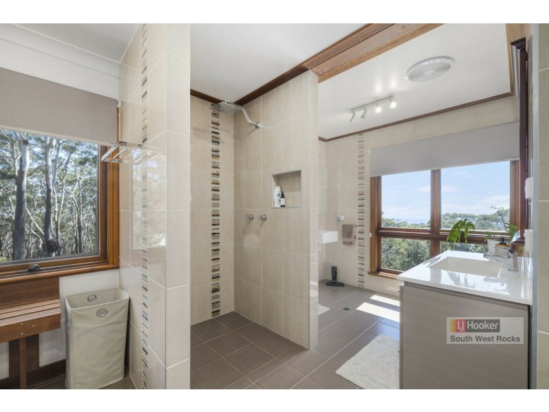 43 Ferntree Close, Arakoon NSW 2431