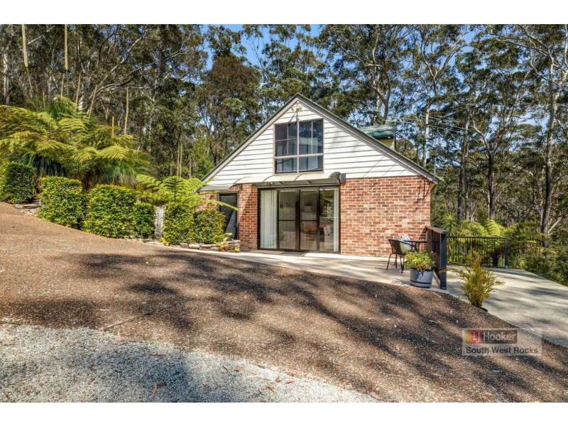 43 Ferntree Close, Arakoon NSW 2431