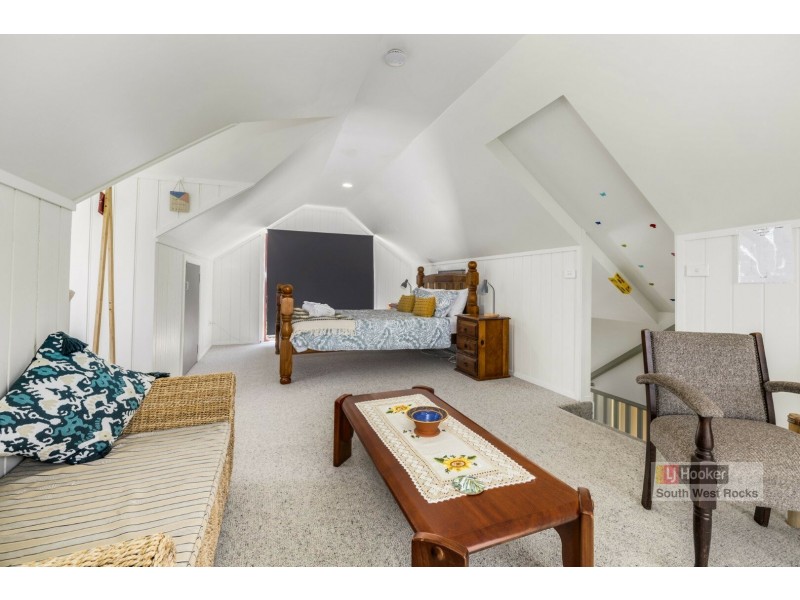 43 Ferntree Close, Arakoon NSW 2431