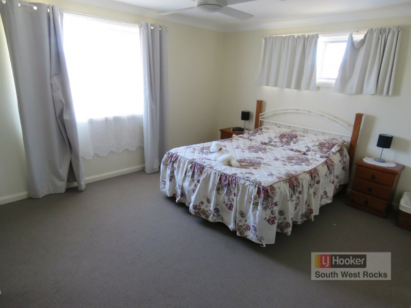 80 Phillip Drive, South West Rocks NSW 2431