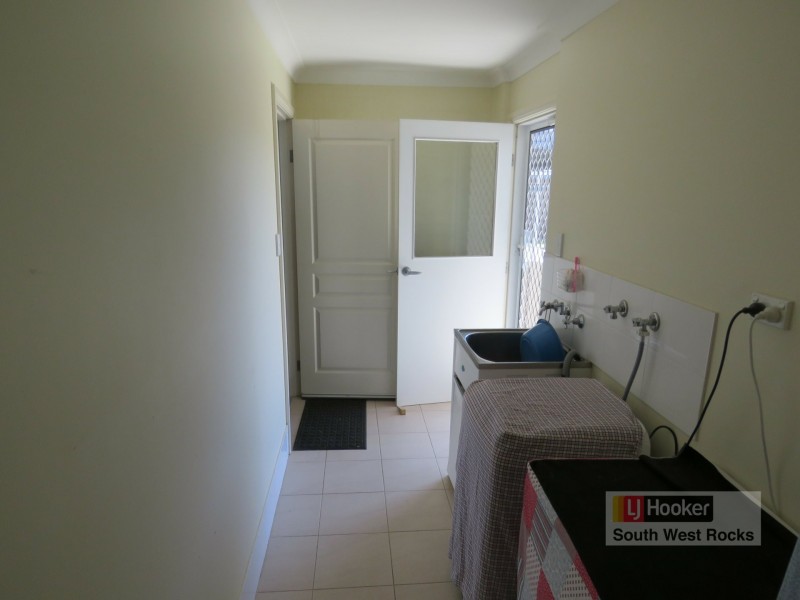 80 Phillip Drive, South West Rocks NSW 2431