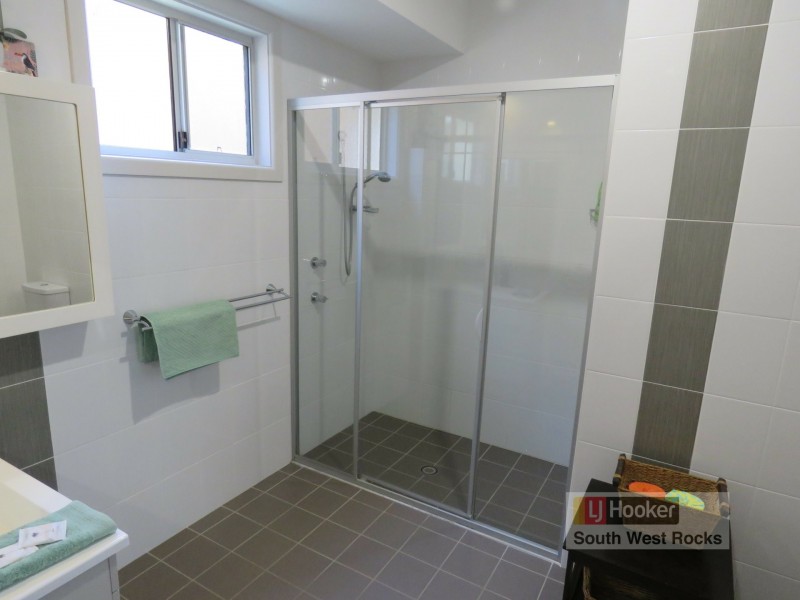 10 Baldwin Street, South West Rocks NSW 2431