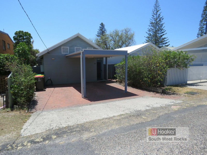 10 Baldwin Street, South West Rocks NSW 2431