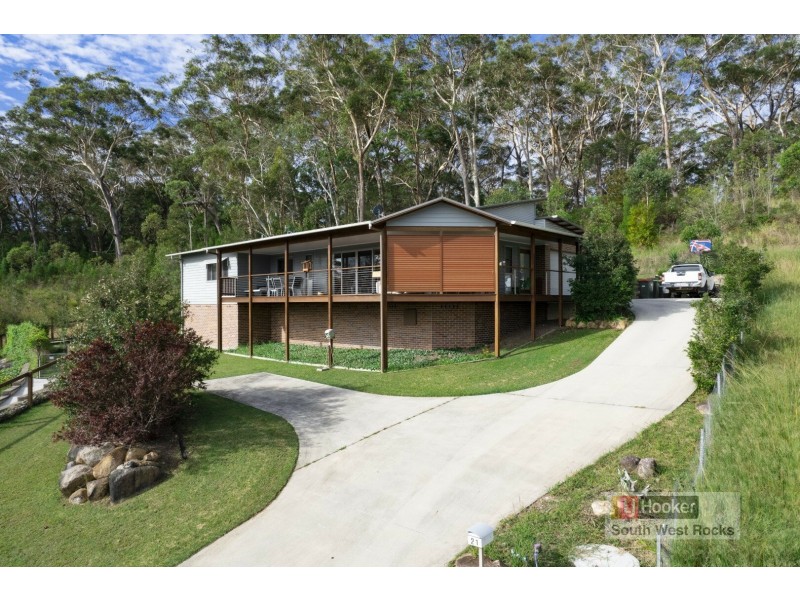 24 Tallowood Place, South West Rocks NSW 2431