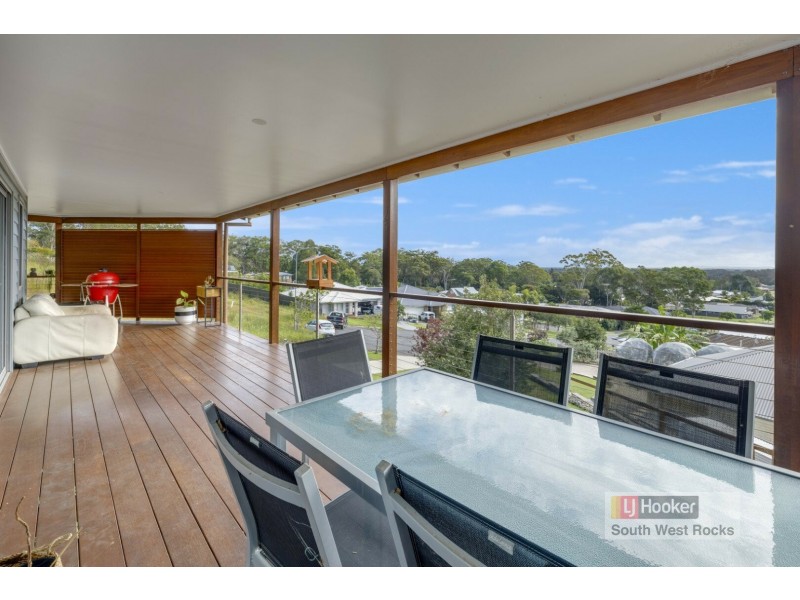 24 Tallowood Place, South West Rocks NSW 2431