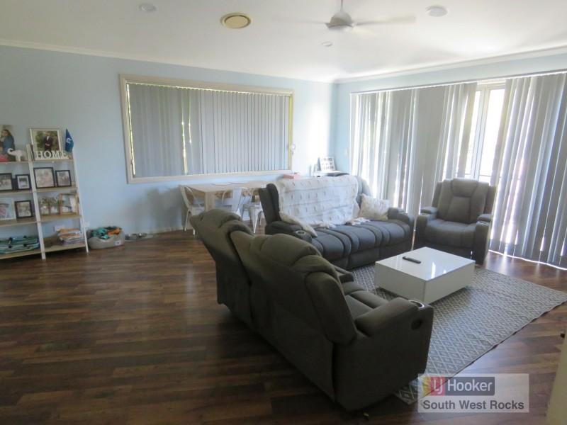 3 Dolphin Crescent, South West Rocks NSW 2431