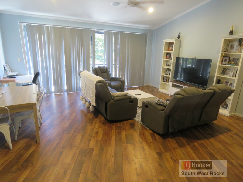3 Dolphin Crescent, South West Rocks NSW 2431