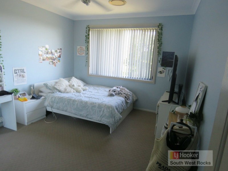 3 Dolphin Crescent, South West Rocks NSW 2431