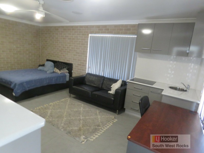 3 Dolphin Crescent, South West Rocks NSW 2431