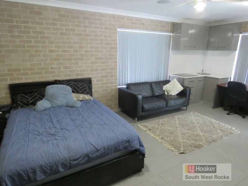 3 Dolphin Crescent, South West Rocks NSW 2431